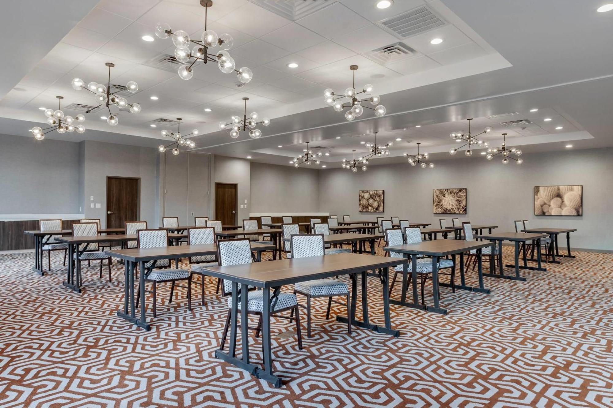 Cambria Hotel Richardson - Dallas Exterior photo